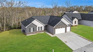 19027 Pinckney Manor Ct Unit Lot 102, Warrenton, MO 63383