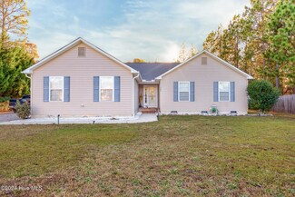 360 Woodgreen Dr, Aberdeen, NC 28315