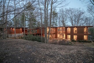 39 Tabor Hill Rd, Lincoln, MA 01773