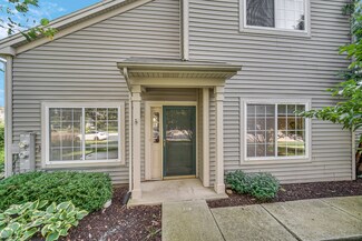 275 Thornwood Way Unit A, South Elgin, IL 60177