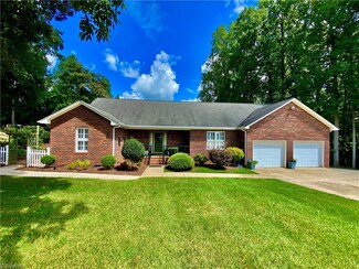 1040 Spring Valley Ln, Salisbury, NC 28147