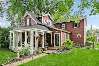 133 9th Ave N, Hopkins, MN 55343