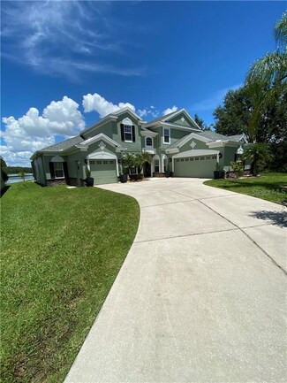 14737 Grand Cove Dr, Orlando, FL 32837