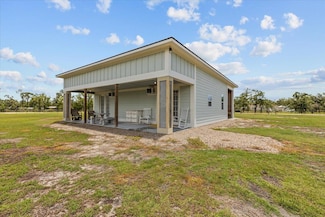 16355 E Royal Oak Dr, Perry, FL 32348