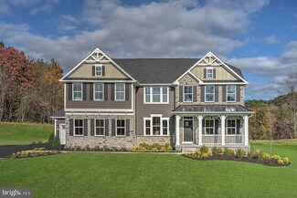 207 Lark Ct, Avondale, PA 19311