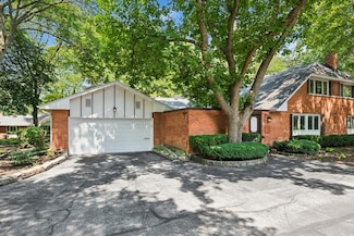 2 Croydon on Duxbury, Rolling Meadows, IL 60008