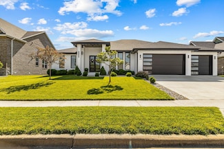 518 N Dublin Dr, Nixa, MO 65714