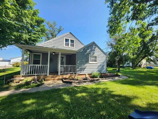 616 1st St NE, Buffalo Center, IA 50424