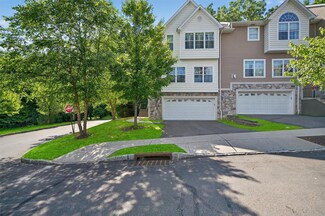 14 Hidden Creek Blvd, Monroe, NY 10950