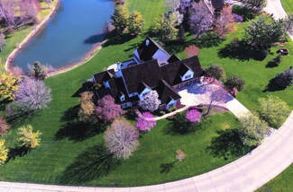 1306 Cross Creek Rd, Mahomet, IL 61853