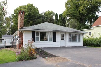 208 S Church St, Claypool, IN 46510