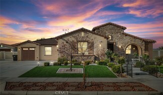 1681 Amie Ct, Redlands, CA 92374