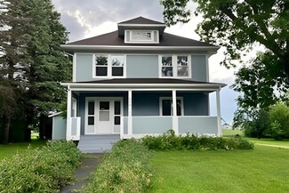 506 Dugan St N, Welcome, MN 56181