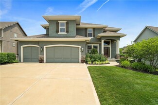 8019 Apache Rd, Lenexa, KS 66227