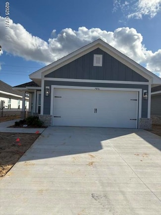 7076 Traditions Dr, Panama City, FL 32404