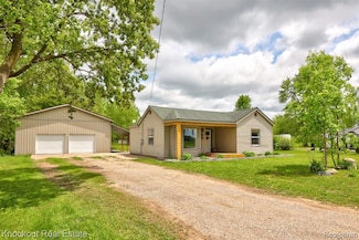 12405 Lincoln Rd, Burt, MI 48417