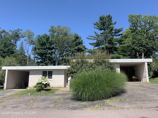 59 Birch Hill Ln, Dallas, PA 18612