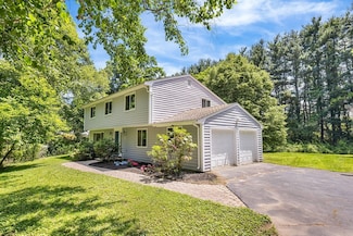 47 Churchill St, Sudbury, MA 01776