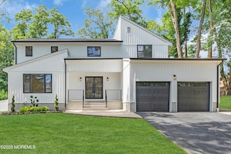 50 Thomas Dr, Manalapan, NJ 07726