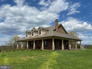 461 Jacksons Chase Dr, Middletown, VA 22645
