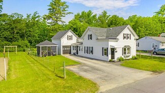 28 Pleasant St, Lisbon, ME 04252