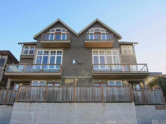 2200 11th Ave W, Seattle, WA 98119
