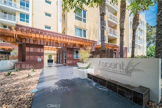 21301 Erwin St Unit 303, Woodland Hills, CA 91367