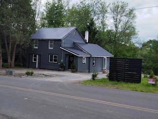 57 Chestnut St, Windsor, NY 13865