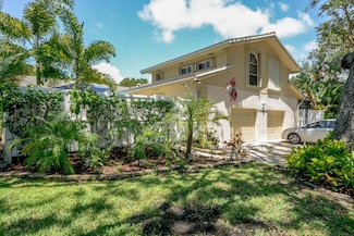 12557 Woodmill Dr, Palm Beach Gardens, FL 33418