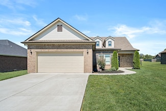 238 Spring Breeze Dr, Tullahoma, TN 37388