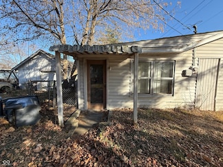 2003 Crystal St, Anderson, IN 46012