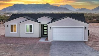 1028 S Wintersburg Rd, Tonopah, AZ 85354