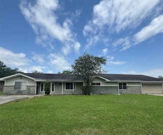 805 Dugas St, Bridge City, TX 77611