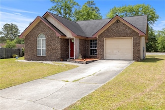 1242 Dharahn Dr, Hinesville, GA 31313