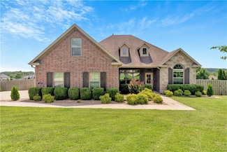 2235 Riverwater Ln, Fayetteville, AR 72703