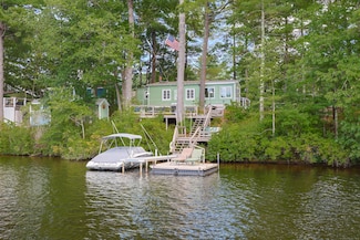 17 Green Island, Thompson, CT 06277