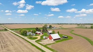 7928 W Edgewood Rd, Dixon, IL 61021