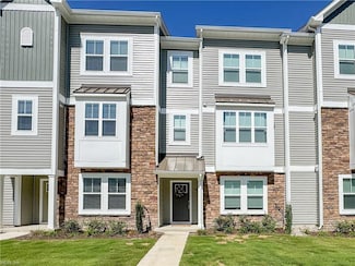 2022 Laycock Ln Unit 101, Suffolk, VA 23435