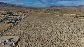 712 Fairlane Rd, Lucerne Valley, CA 92356