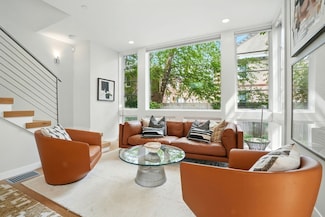 95 Kirkland St Unit 95, Cambridge, MA 02138