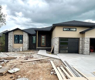 5958 S Clay Ave, Springfield, MO 65810