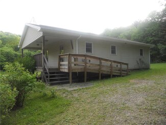 2731 Starford Rd, Commodore, PA 15729