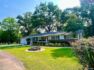 4705 Joe Davis Dr, Decatur, AL 35603