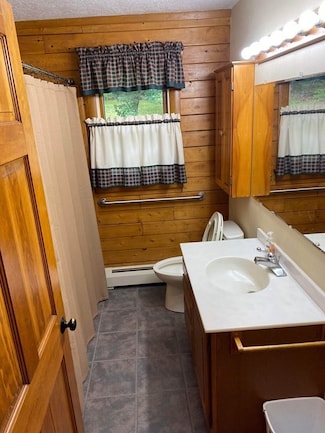206 Elmwood Ave, Jefferson, MA 01522