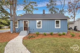 402 E 57th St, Savannah, GA 31405