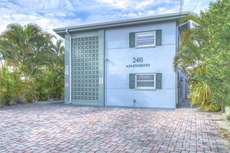 240 115th Ave Unit 1, Treasure Island, FL 33706
