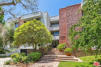 429 N Oakhurst Dr Unit 203, Beverly Hills, CA 90210