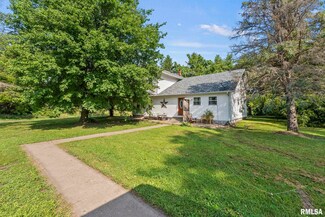 1205 105th St, Monmouth, IL 61462