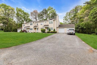 29 Jefferson Commons, Yaphank, NY 11980