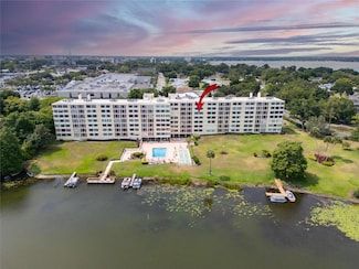 700 Mirror Terrace NW Unit 505, Winter Haven, FL 33881